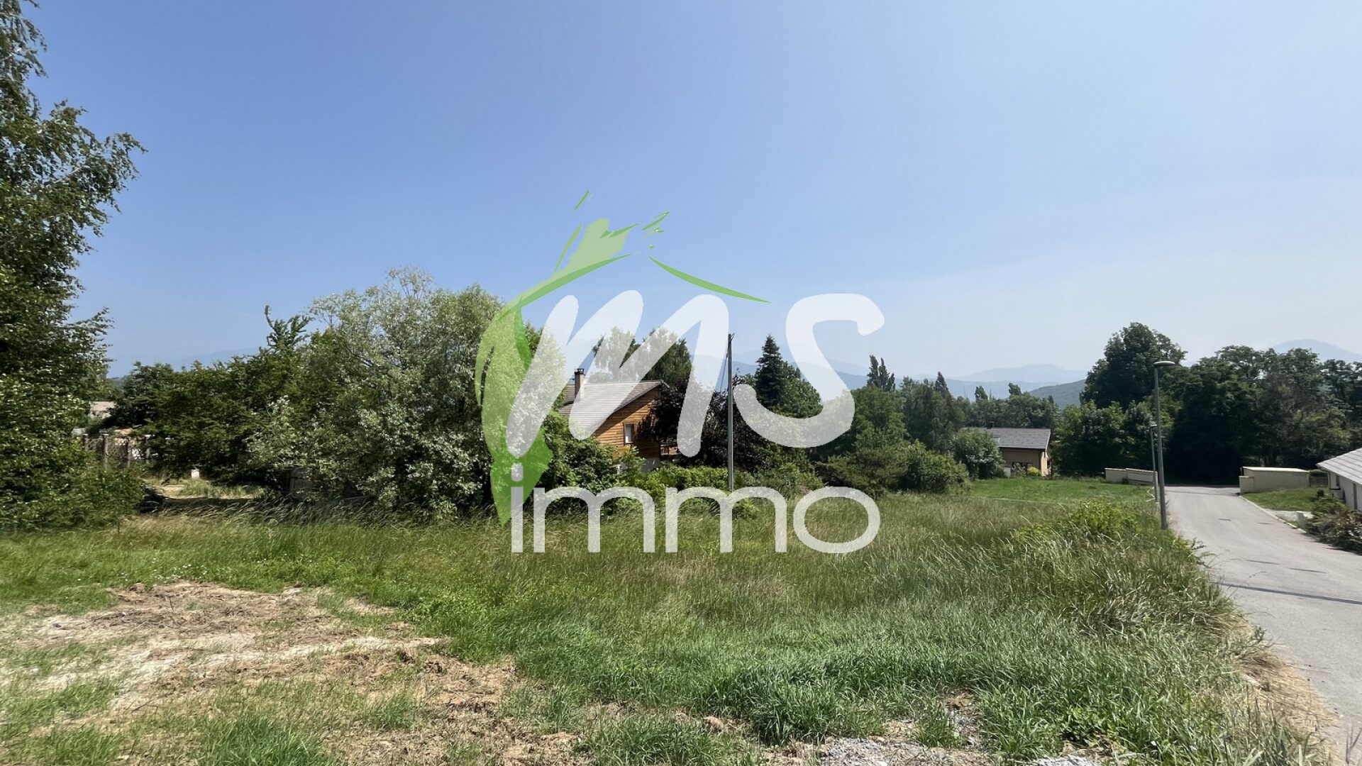 Terrain de 450 m² - CHORGES - Photo 3