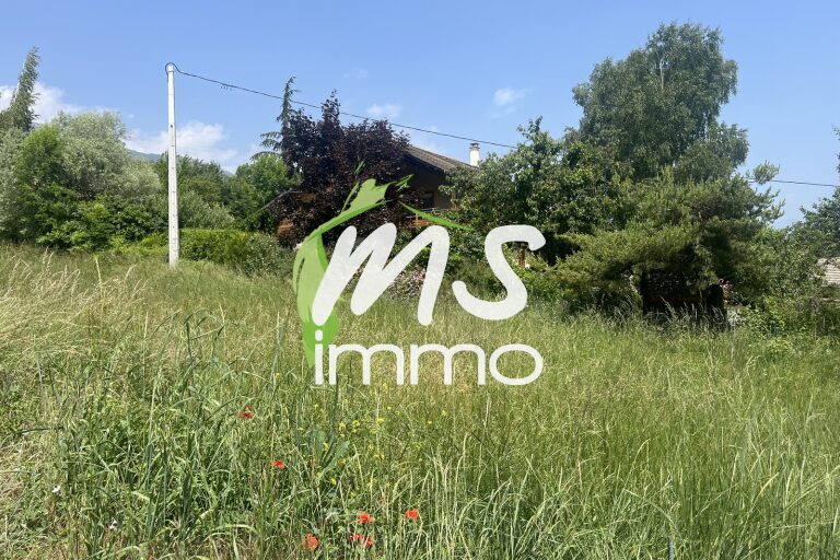 Terrain de 450 m² - CHORGES