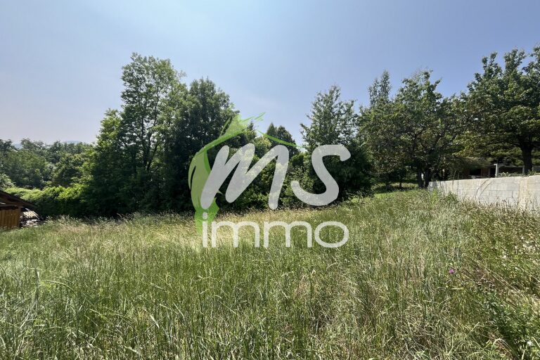 Terrain de 450 m² - CHORGES