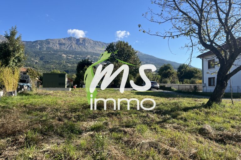 Terrain de 573 m² - CHORGES