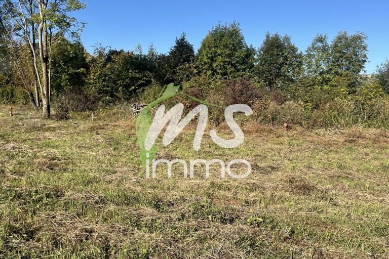 Terrain de 1087 m² - CHORGES