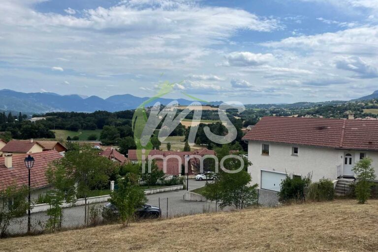 Terrain de 466 m² - LA FREISSINOUSE