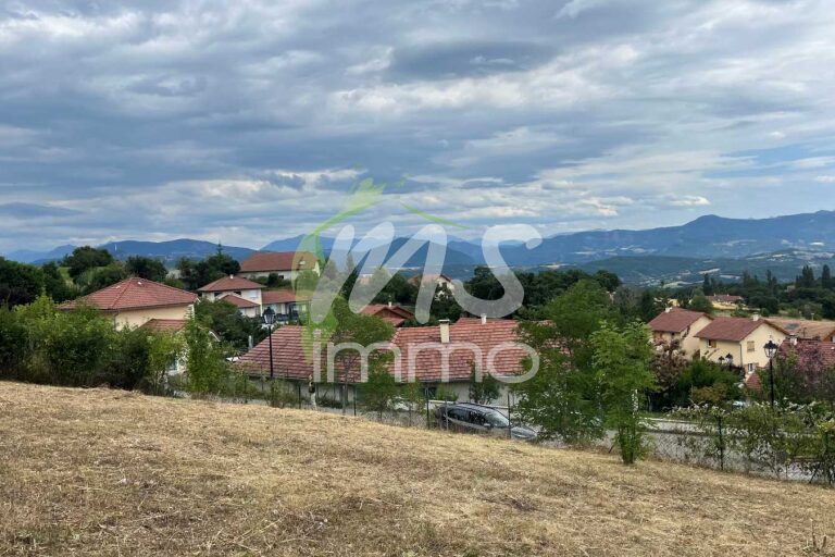 Terrain de 430 m² - LA FREISSINOUSE