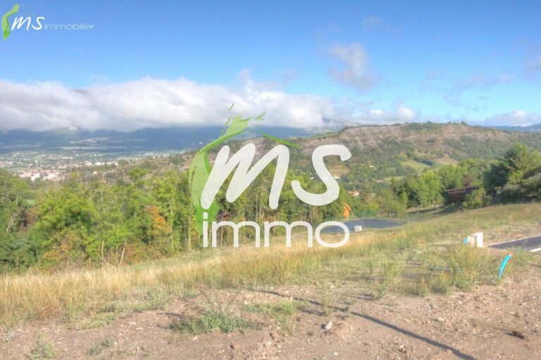 Terrain de 1100 m² - GAP