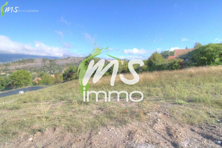 Terrain de 1100 m² - GAP