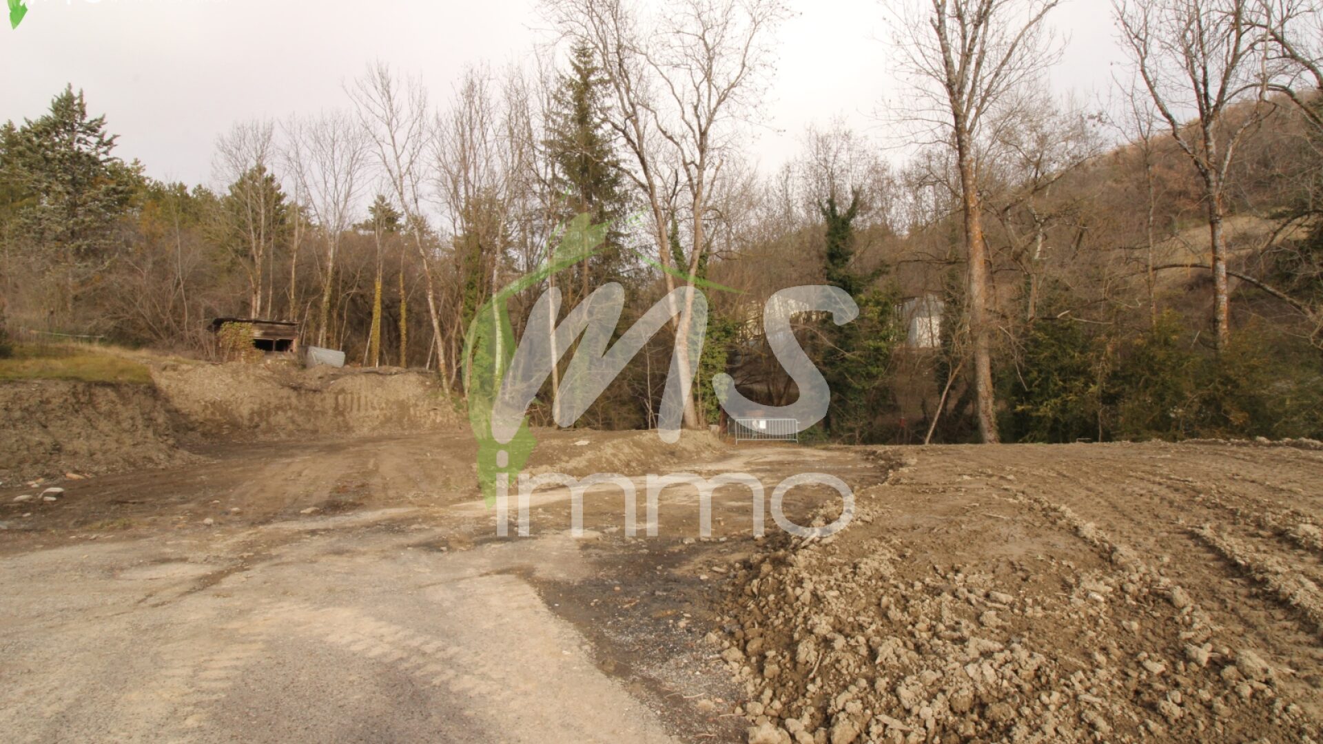 Terrain de 519 m² - CHÂTEAUVIEUX - Photo principale