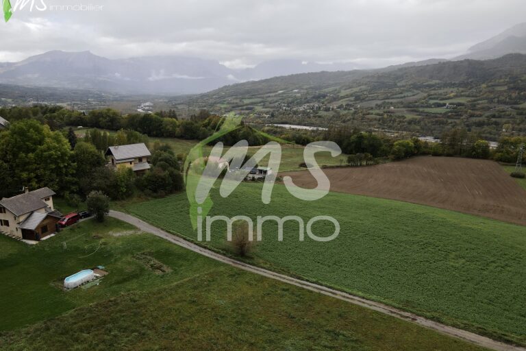 Terrain de 600 m² - ST LEGER LES MELEZES