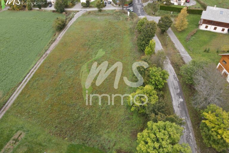 Terrain de 600 m² - ST LEGER LES MELEZES