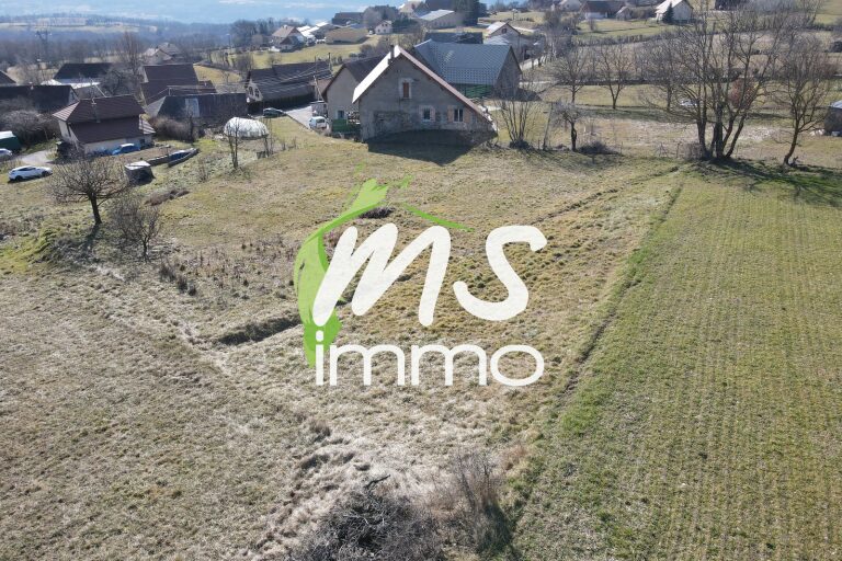 Terrain de 1470 m² - AUBESSAGNE