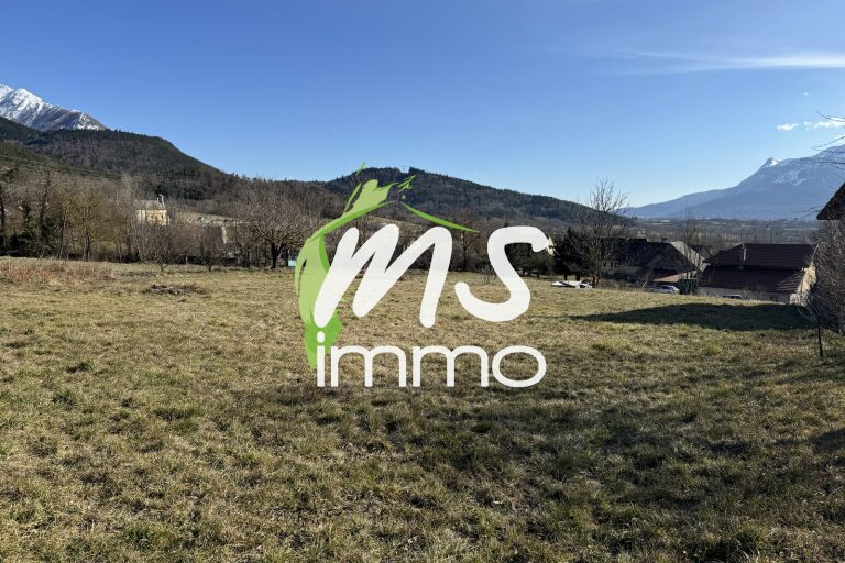 Terrain de 1470 m² - AUBESSAGNE