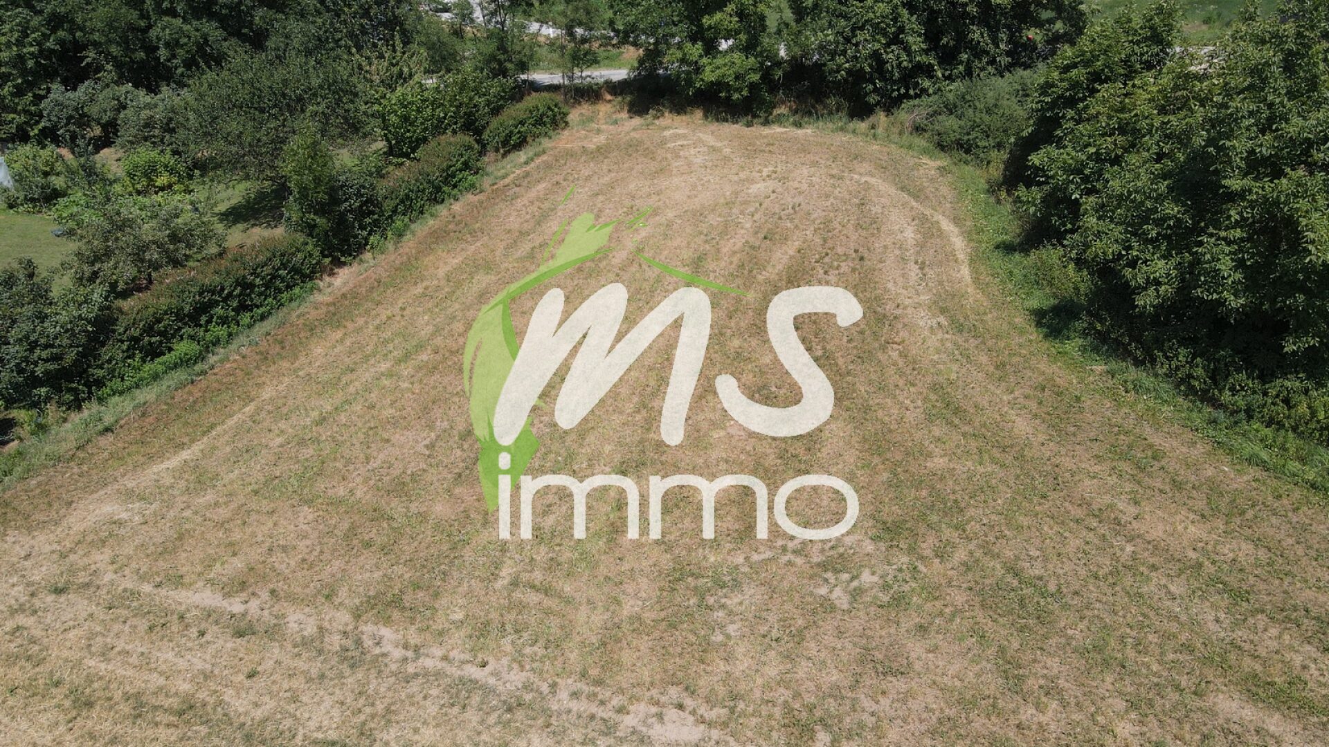 Terrain de 1038 m² - CHAUFFAYER - Photo principale