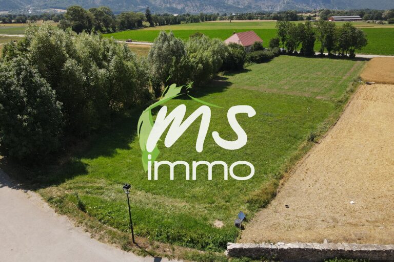 Terrain de 1708 m² - CHAUFFAYER