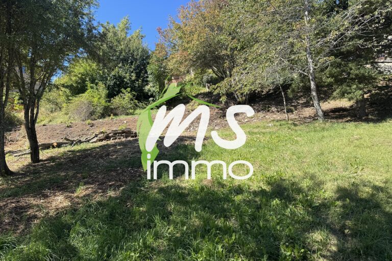 Terrain de 572 m² - LAYE EN CHAMPSAUR