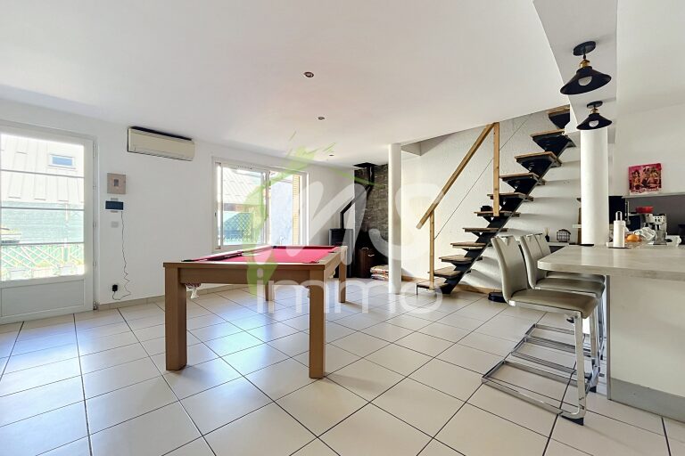 Maison T7 de 210.34 m² - CHORGES