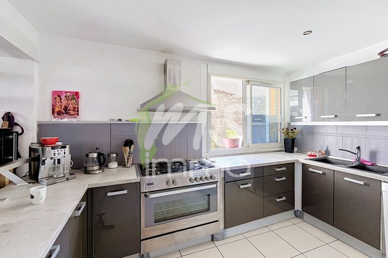 Maison T7 de 210.34 m² - CHORGES
